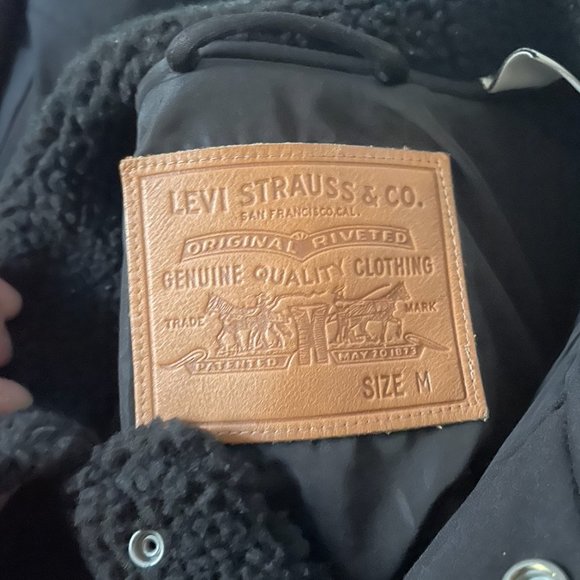 Levis Black Sherpa Jacket - Picture 2 of 3